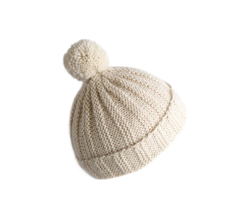 Pompom hat